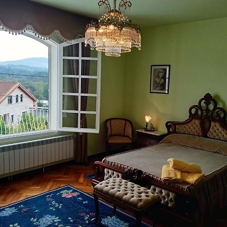 A Casa De Abelleira Ponteareas Bed & Breakfast Eksteriør bilde