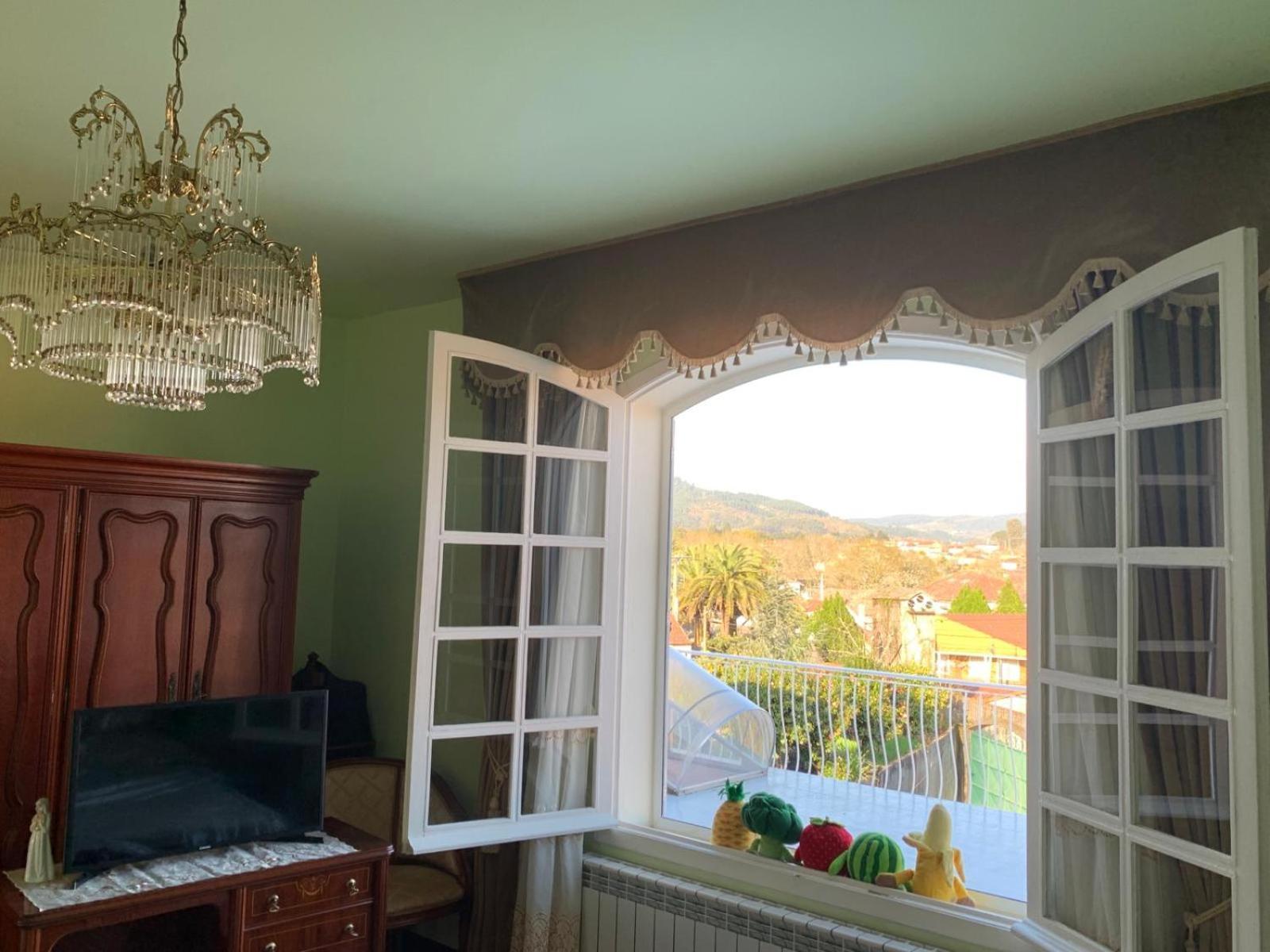 A Casa De Abelleira Ponteareas Bed & Breakfast Eksteriør bilde